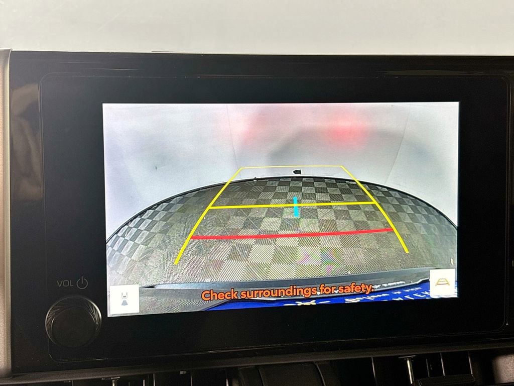 Used 2024 Toyota RAV4 LE image 17