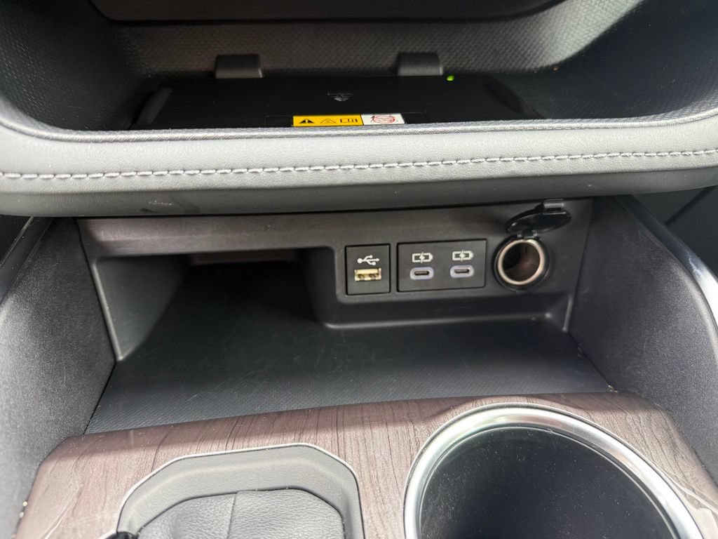 Used 2023 Toyota Highlander Platinum AWD/4WD image 27