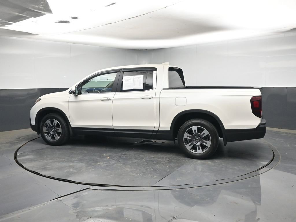 Used 2017 Honda Ridgeline RTL-T image 3