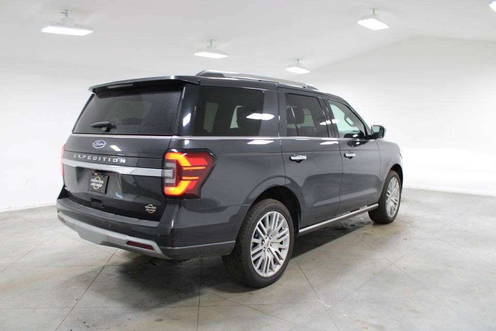 Used 2024 Ford Expedition Limited image 9