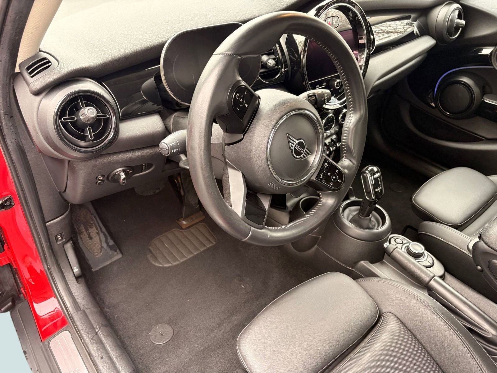 Used 2023 MINI Cooper S image 4