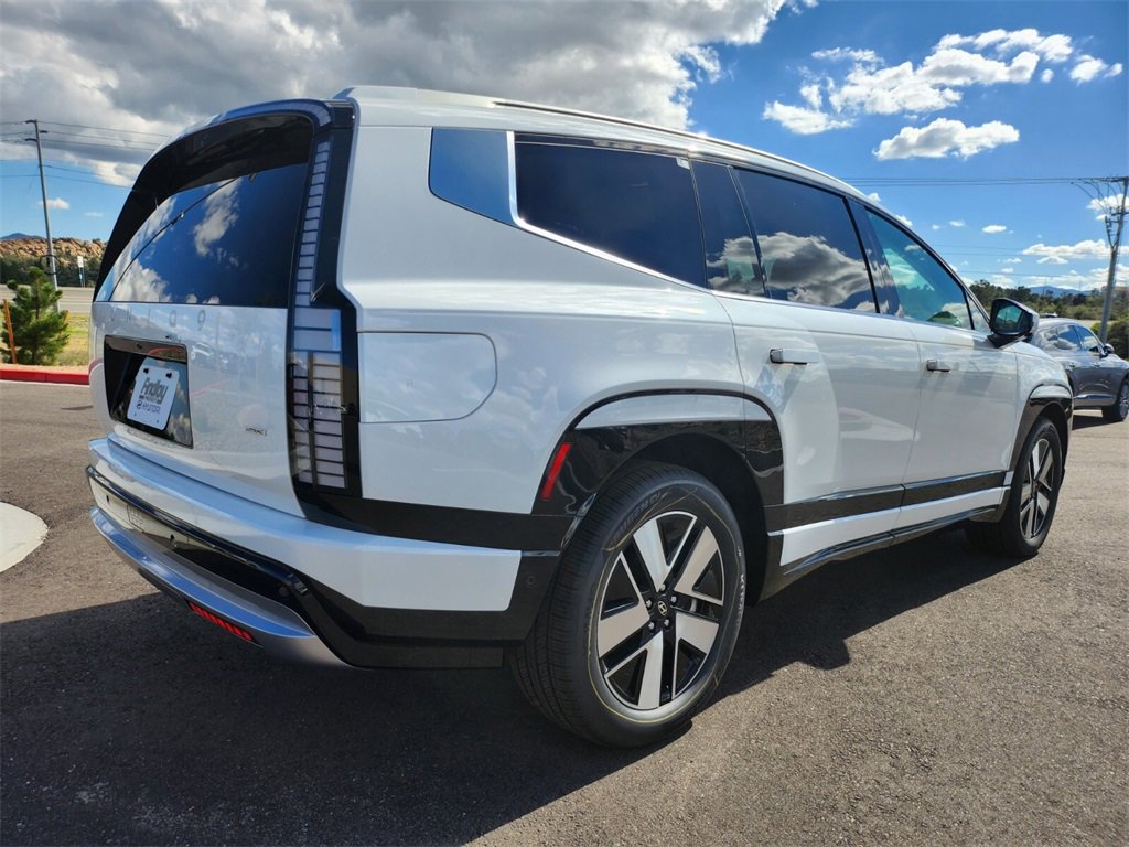 New 2026 Hyundai Ioniq 9 SEL image 4