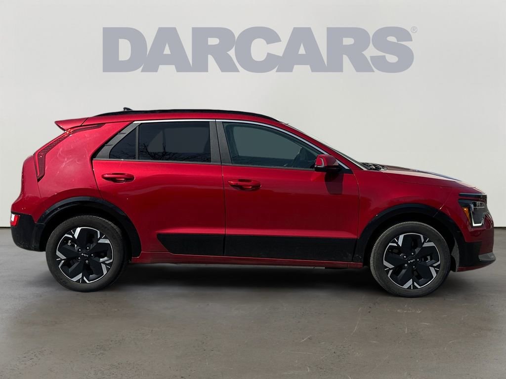 Used 2024 Kia Niro Wind w/ Wind Preserve Package image 8