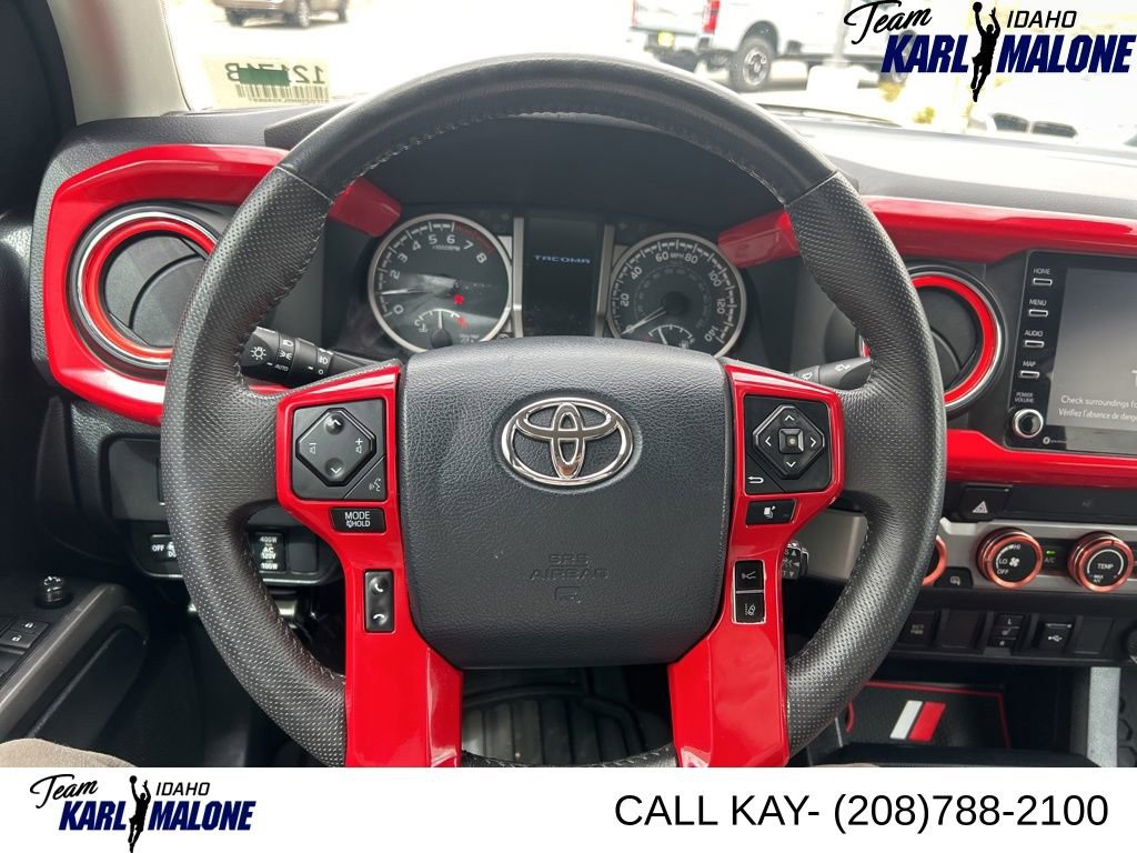 Used 2020 Toyota Tacoma TRD Off-Road AWD/4WD image 25