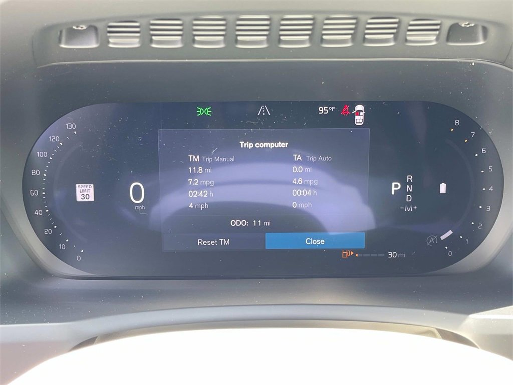 New 2026 Volvo XC90 B6 Ultra image 37