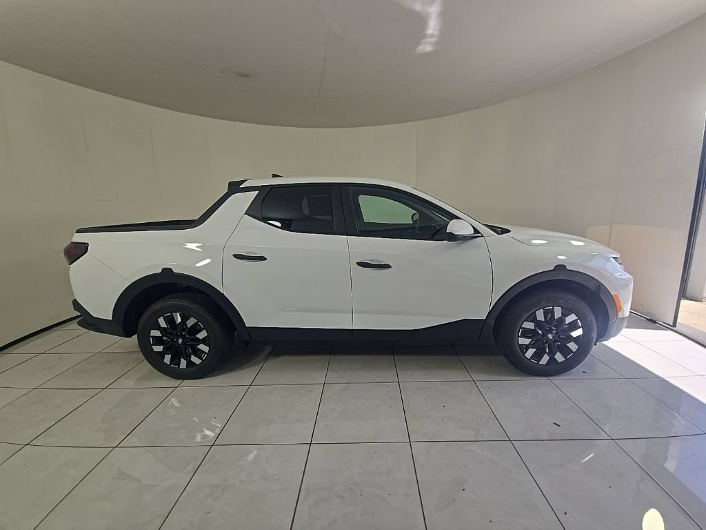 New 2027 Hyundai Santa Cruz SE FWD image 4