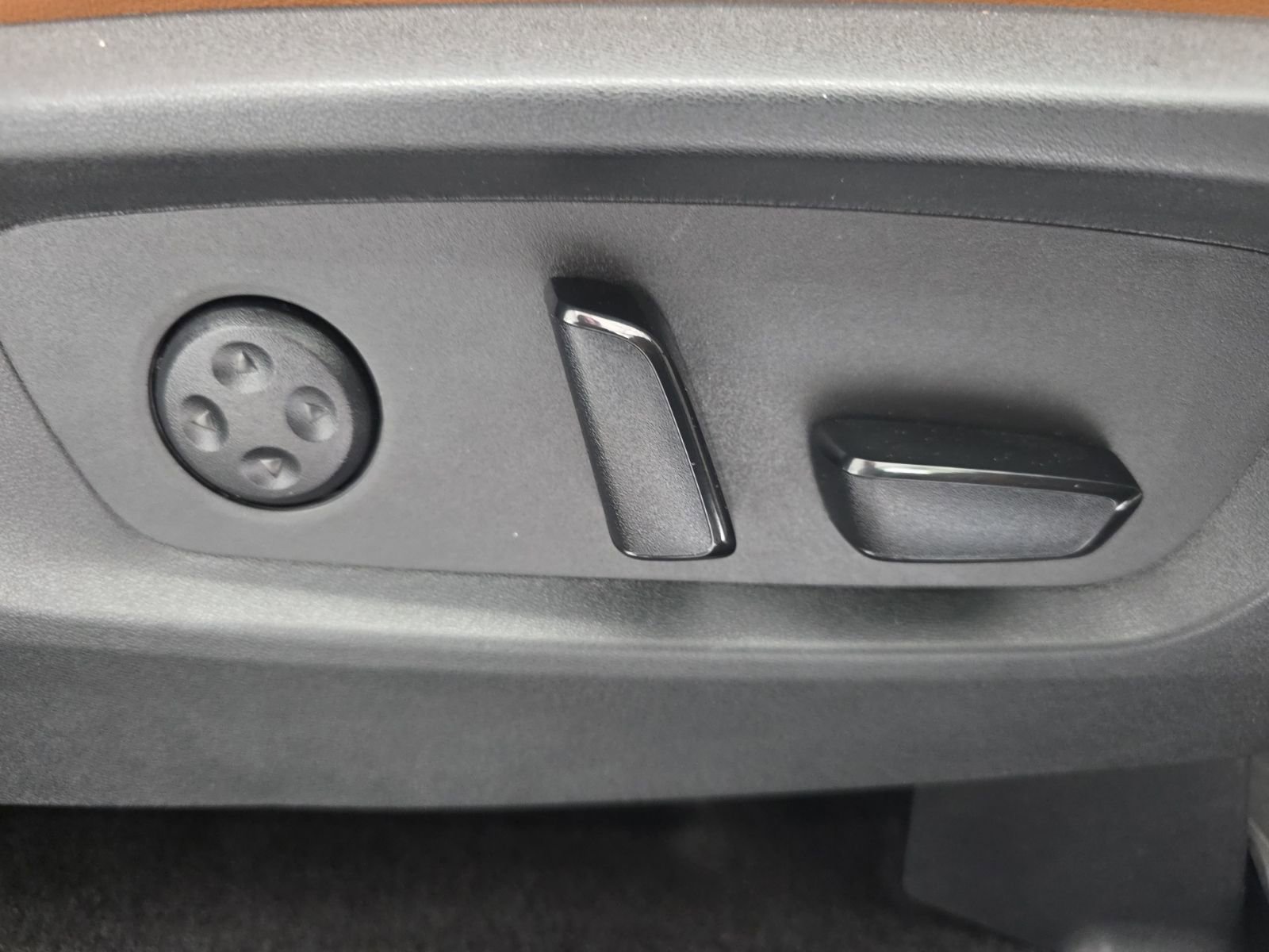 Certified 2025 INFINITI QX60 Sensory w/ Vision Package image 10