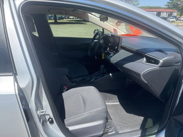 Used 2022 Toyota Corolla LE image 18
