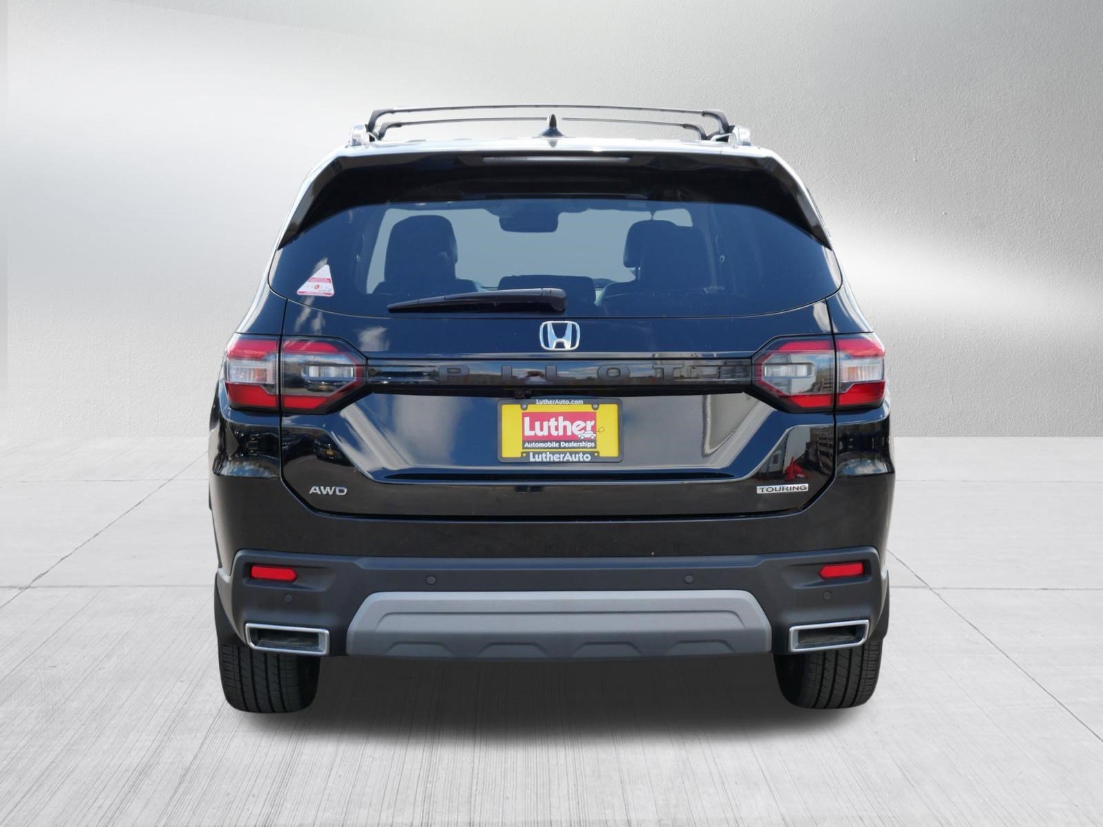 Certified 2023 Honda Pilot Touring image 6