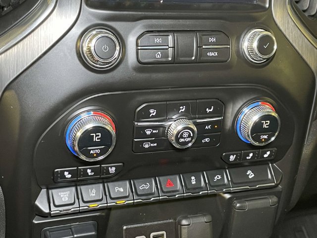 Used 2023 GMC Sierra 3500 Denali w/ Denali Ultimate Package AWD/4WD image 30