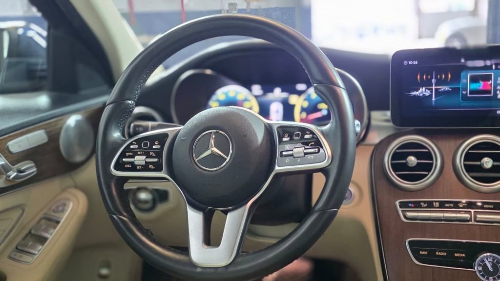 Used 2021 Mercedes-Benz C 300 4MATIC Sedan w/ Premium Package image 14