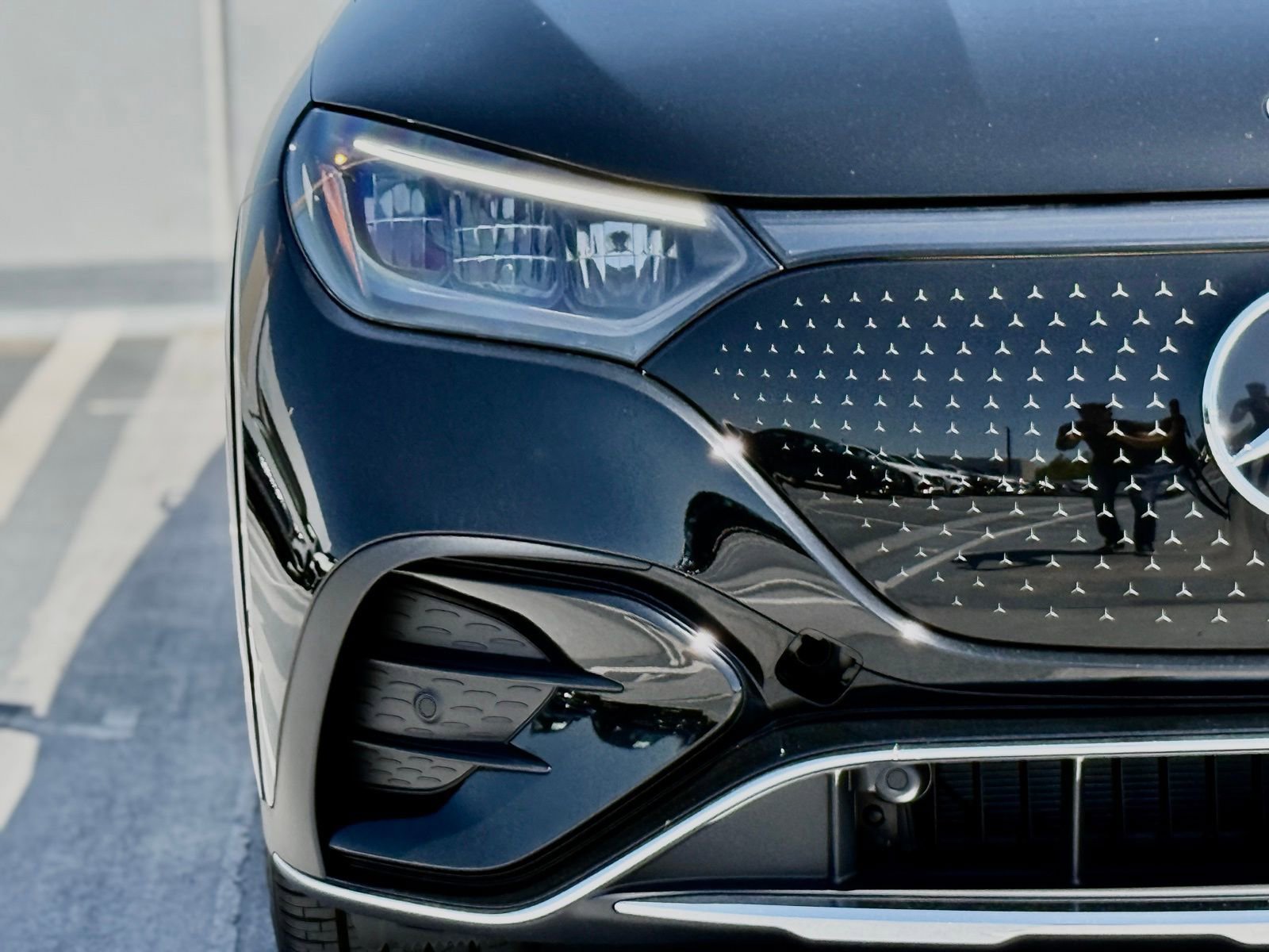New 2026 Mercedes-Benz EQE 320 4MATIC SUV image 8