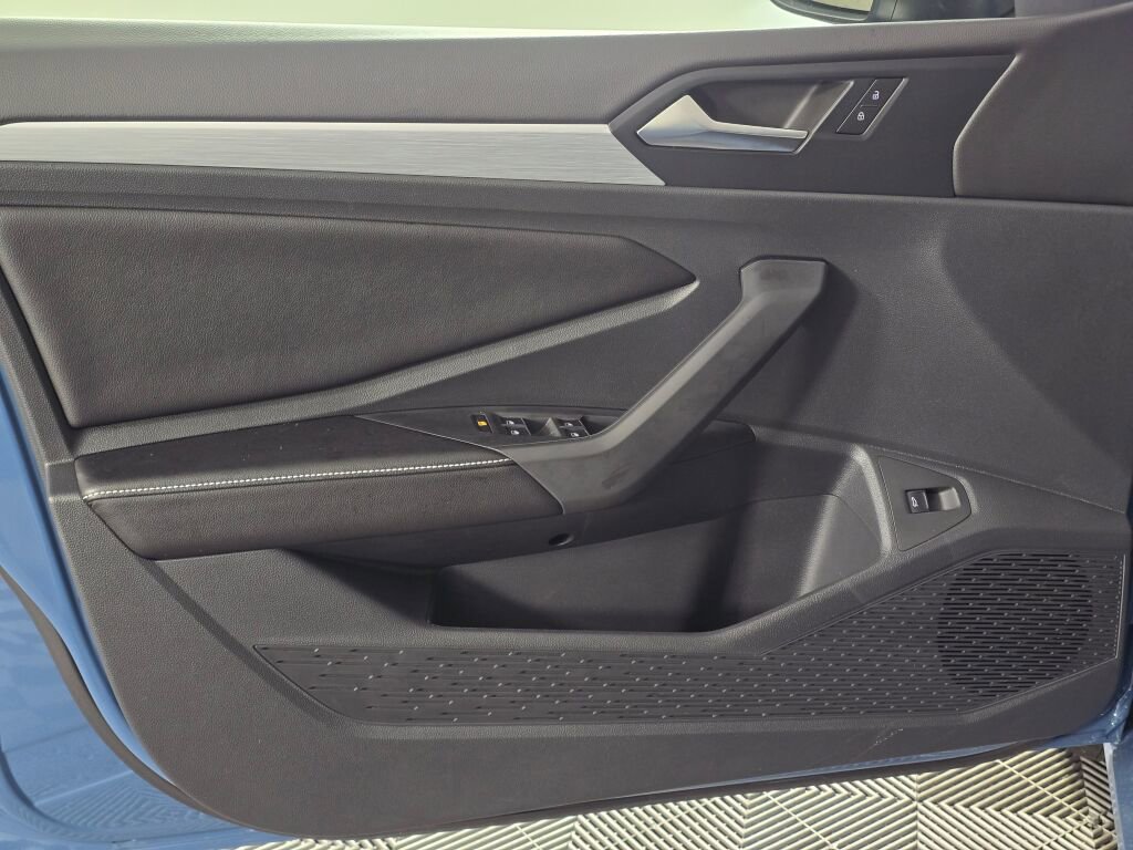 New 2025 Volkswagen Jetta S image 31