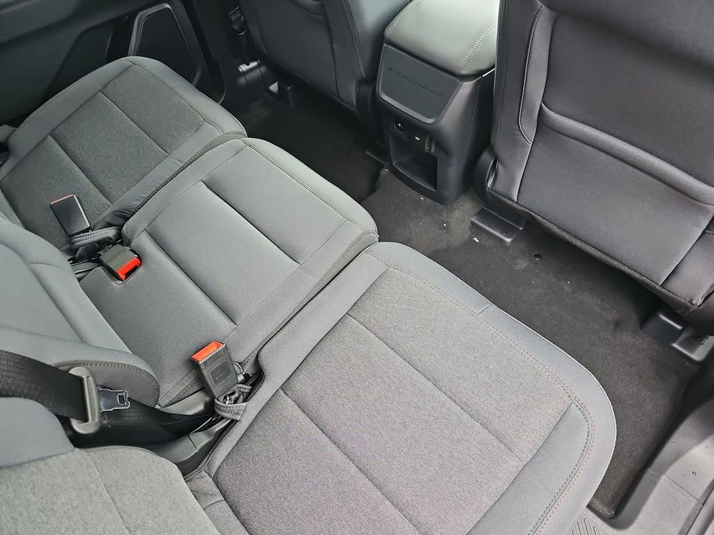 New 2025 Ford Explorer Active image 11