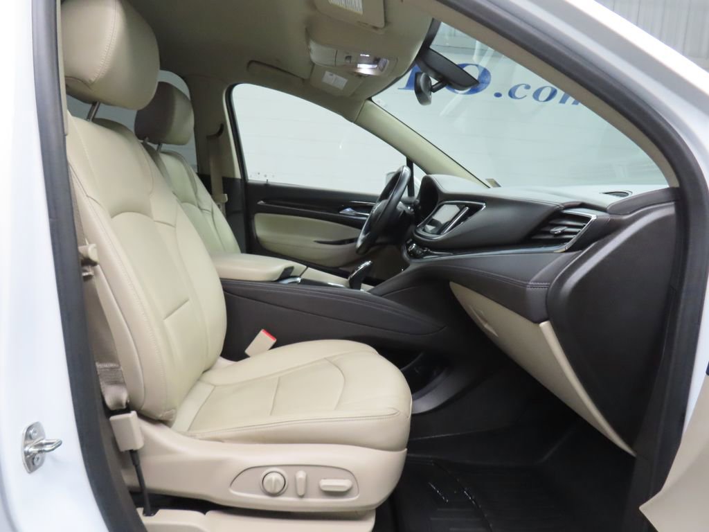 Used 2019 Buick Enclave Essence image 28
