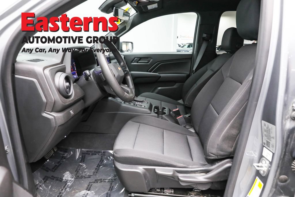 Used 2023 Chevrolet Colorado W/T image 14