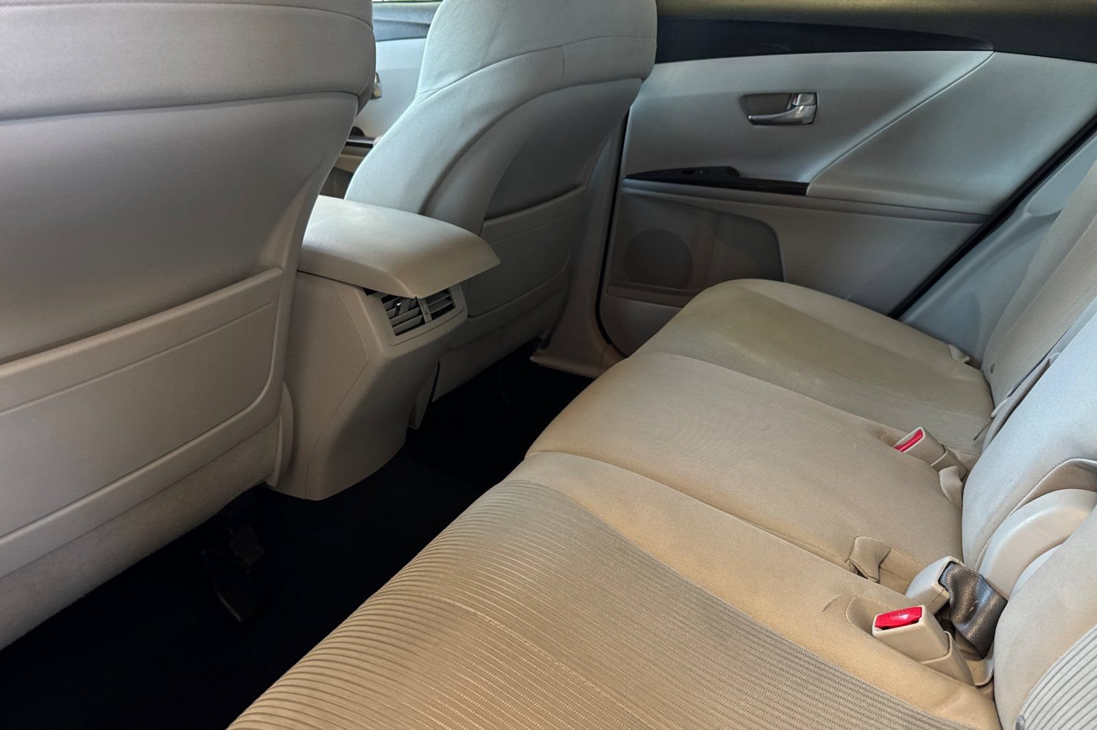 Used 2011 Toyota Venza FWD image 12