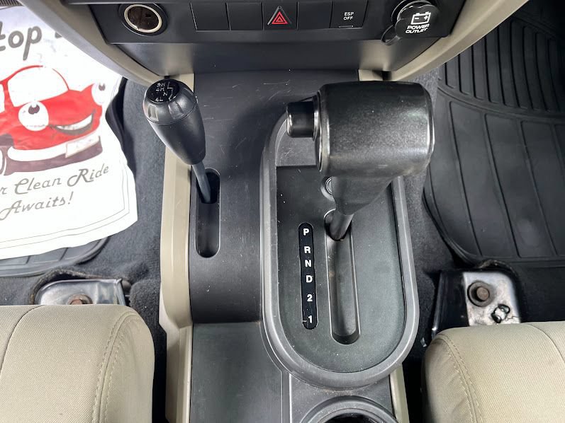 Used 2008 Jeep Wrangler Unlimited X AWD/4WD image 16