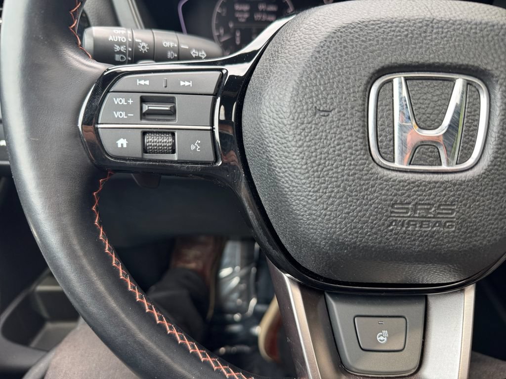Used 2023 Honda Pilot TrailSport image 29