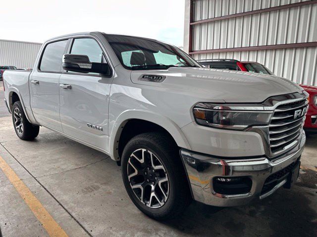 Used 2026 RAM 1500 Laramie AWD/4WD image 7