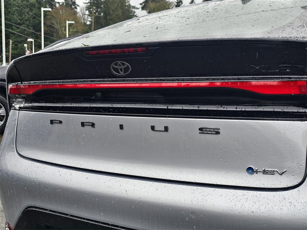 New 2026 Toyota Prius XLE image 14