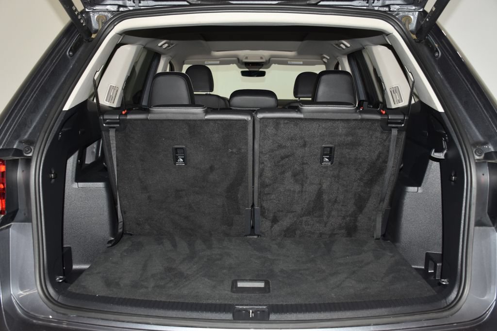 Used 2025 Volkswagen Atlas SEL AWD/4WD image 29