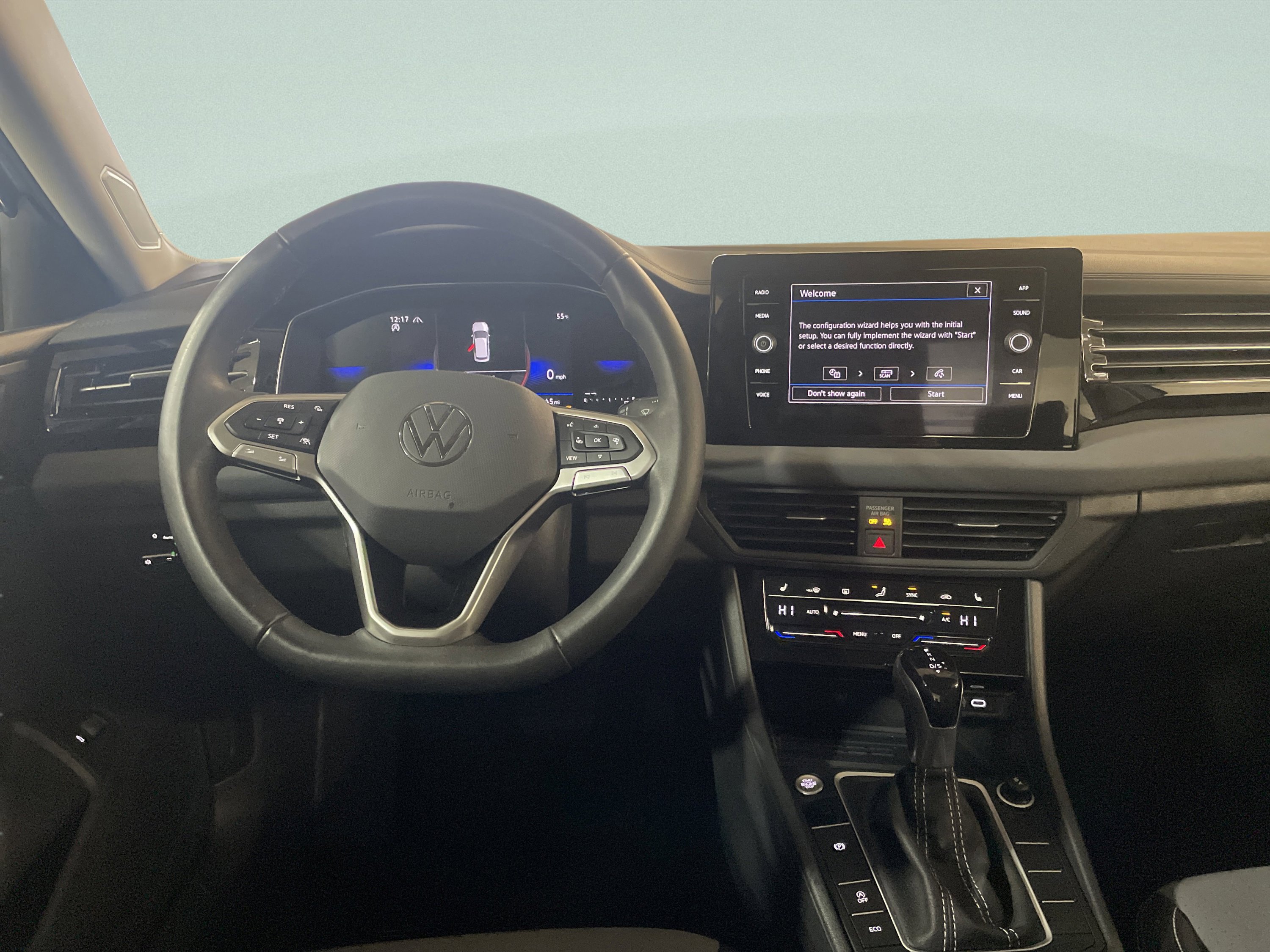 Used 2025 Volkswagen Jetta SE image 16