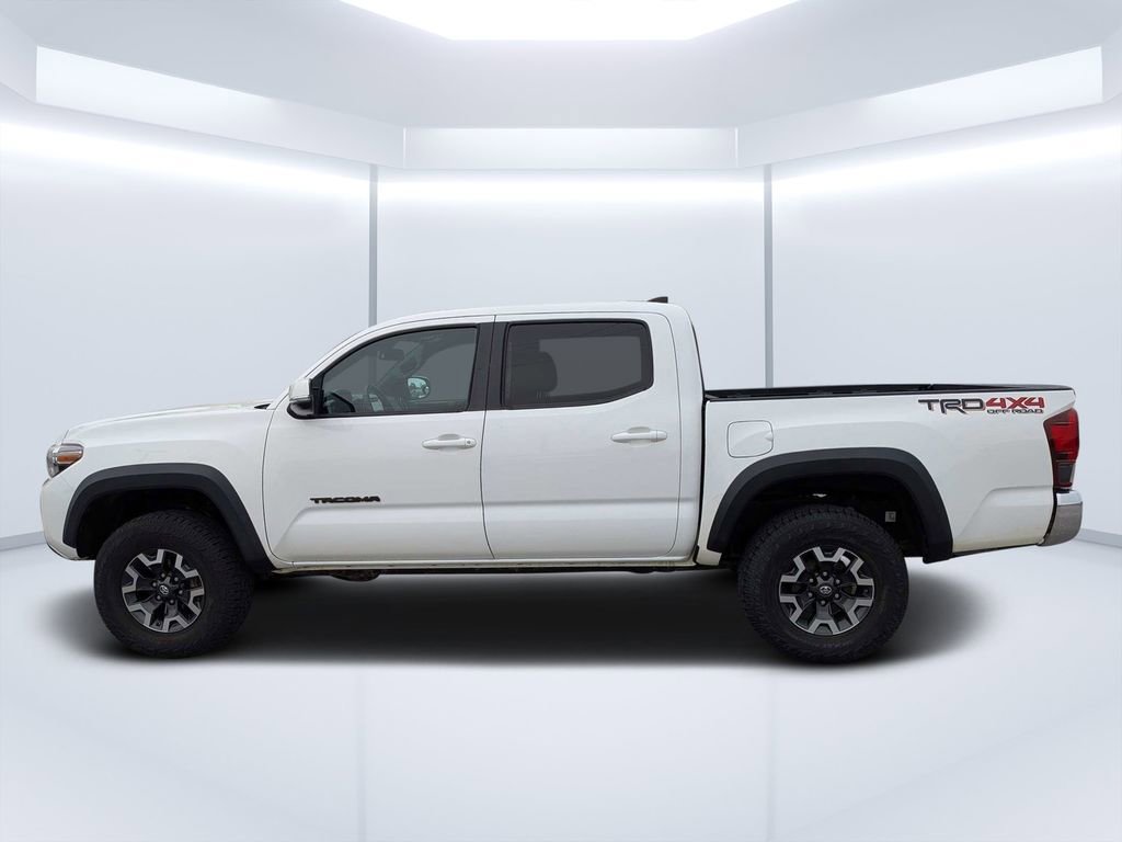 Used 2018 Toyota Tacoma TRD Off-Road image 6