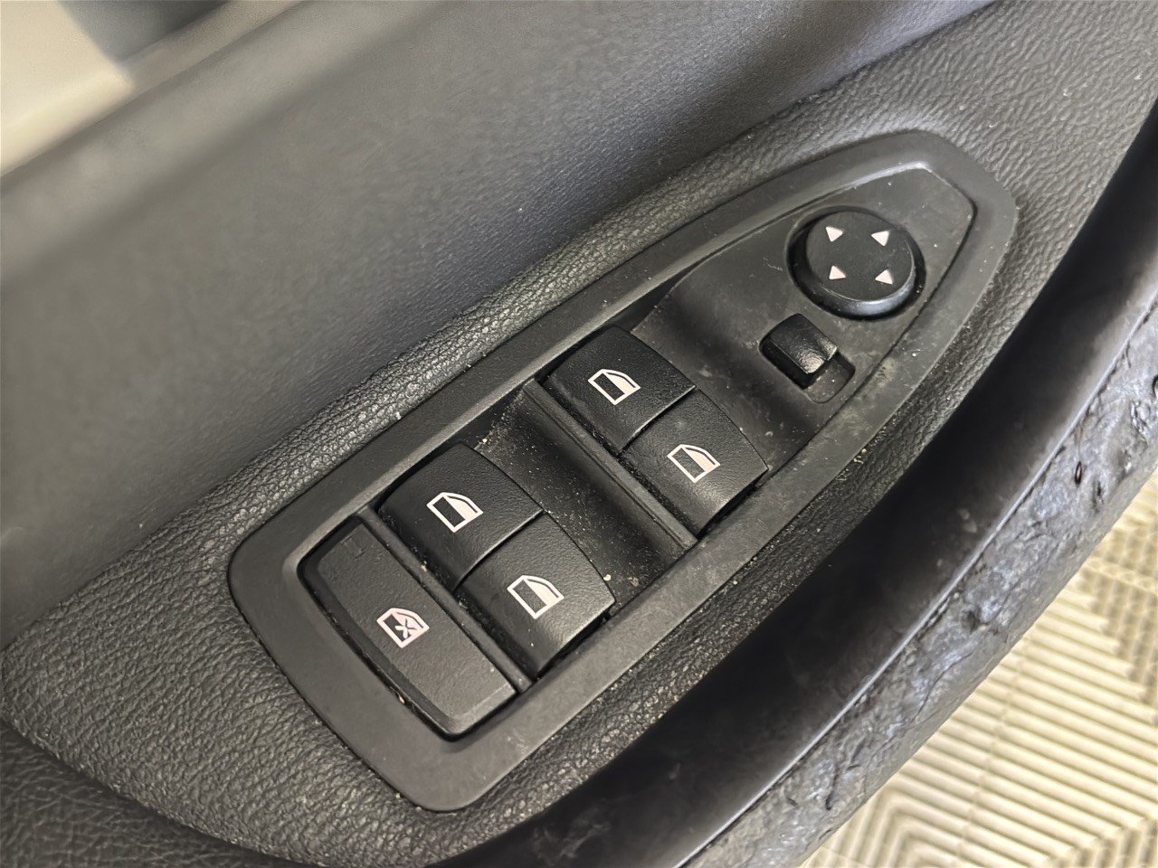 Used 2016 BMW X1 xDrive28i AWD/4WD image 15