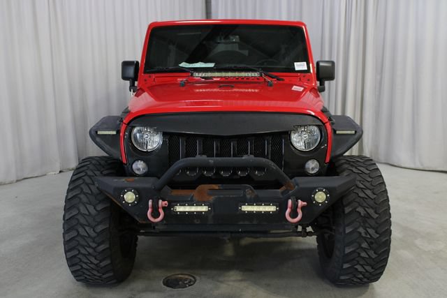 Used 2018 Jeep Wrangler Unlimited Sahara AWD/4WD image 25