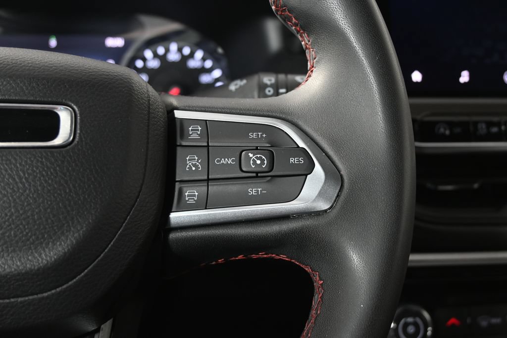 Used 2024 Jeep Compass Trailhawk AWD/4WD image 34