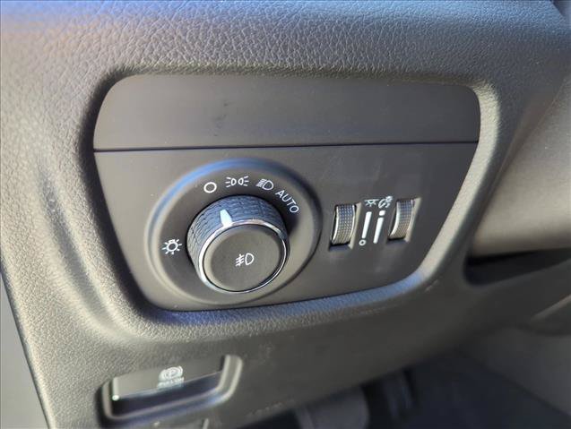 Used 2026 Jeep Grand Cherokee Limited AWD/4WD image 16