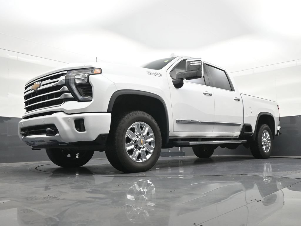 Used 2024 Chevrolet Silverado 2500 High Country AWD/4WD image 24