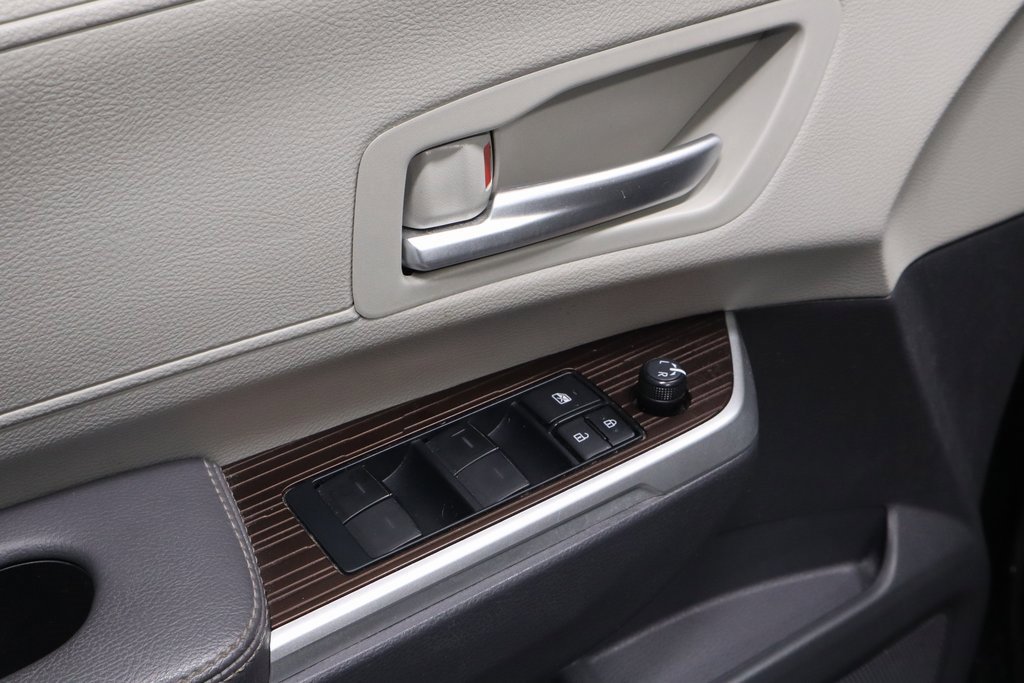 Used 2022 Toyota Sienna XLE image 24