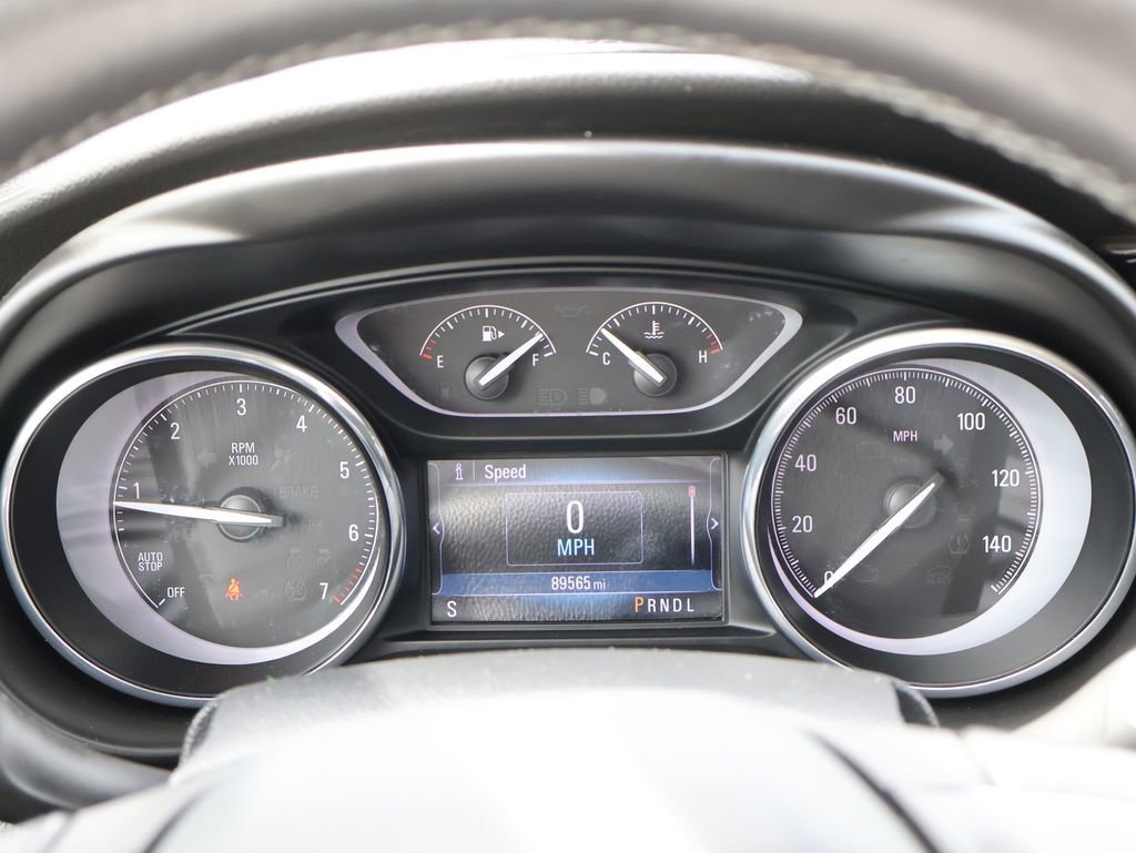 Used 2019 Buick Envision Essence FWD image 29