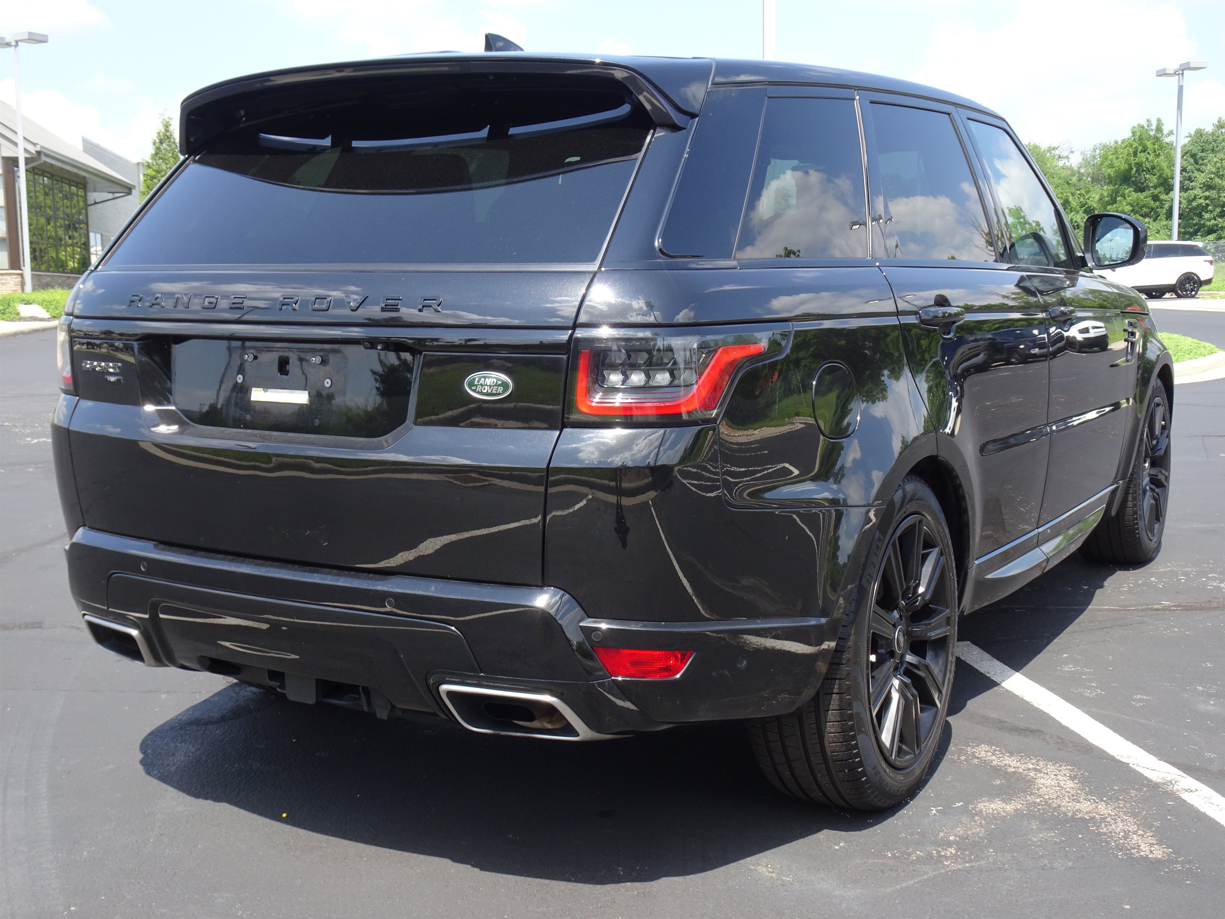 Used 2022 Land Rover Range Rover Sport HST AWD/4WD image 10