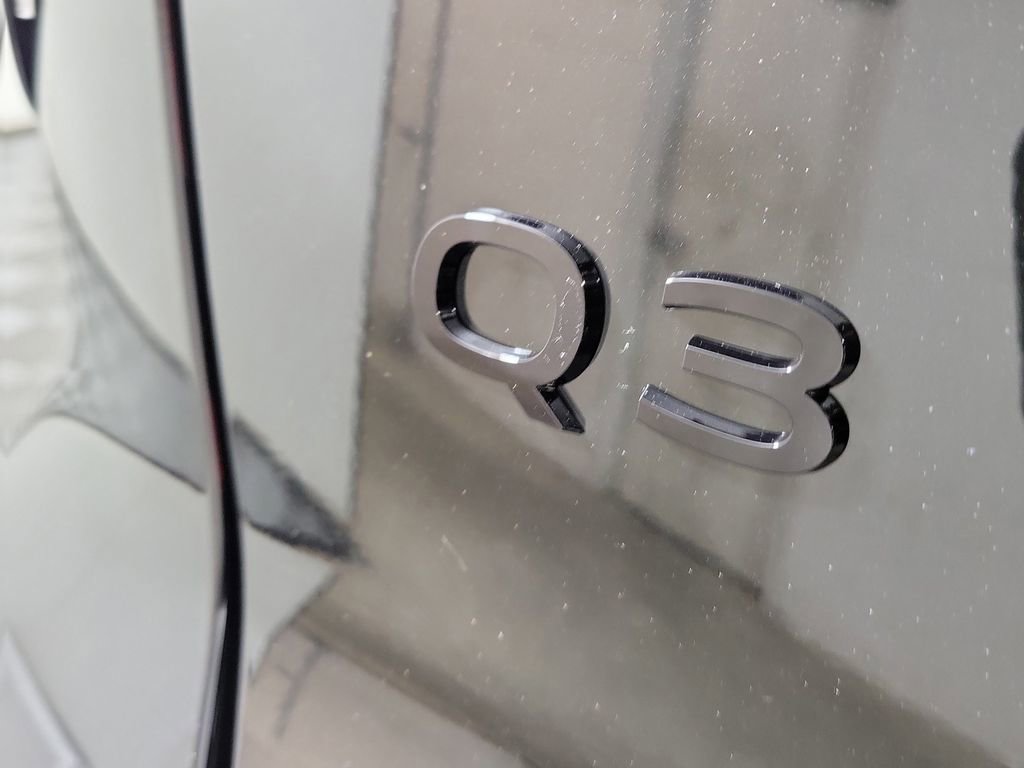 New 2026 Audi Q3 quattro 2.0T AWD/4WD image 8
