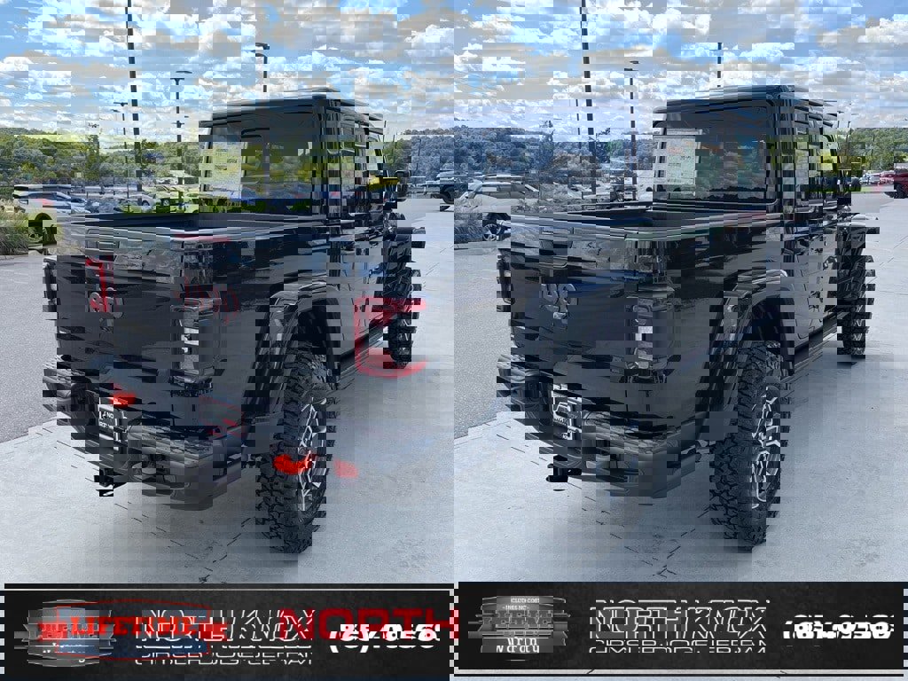 New 2025 Jeep Gladiator Mojave image 18