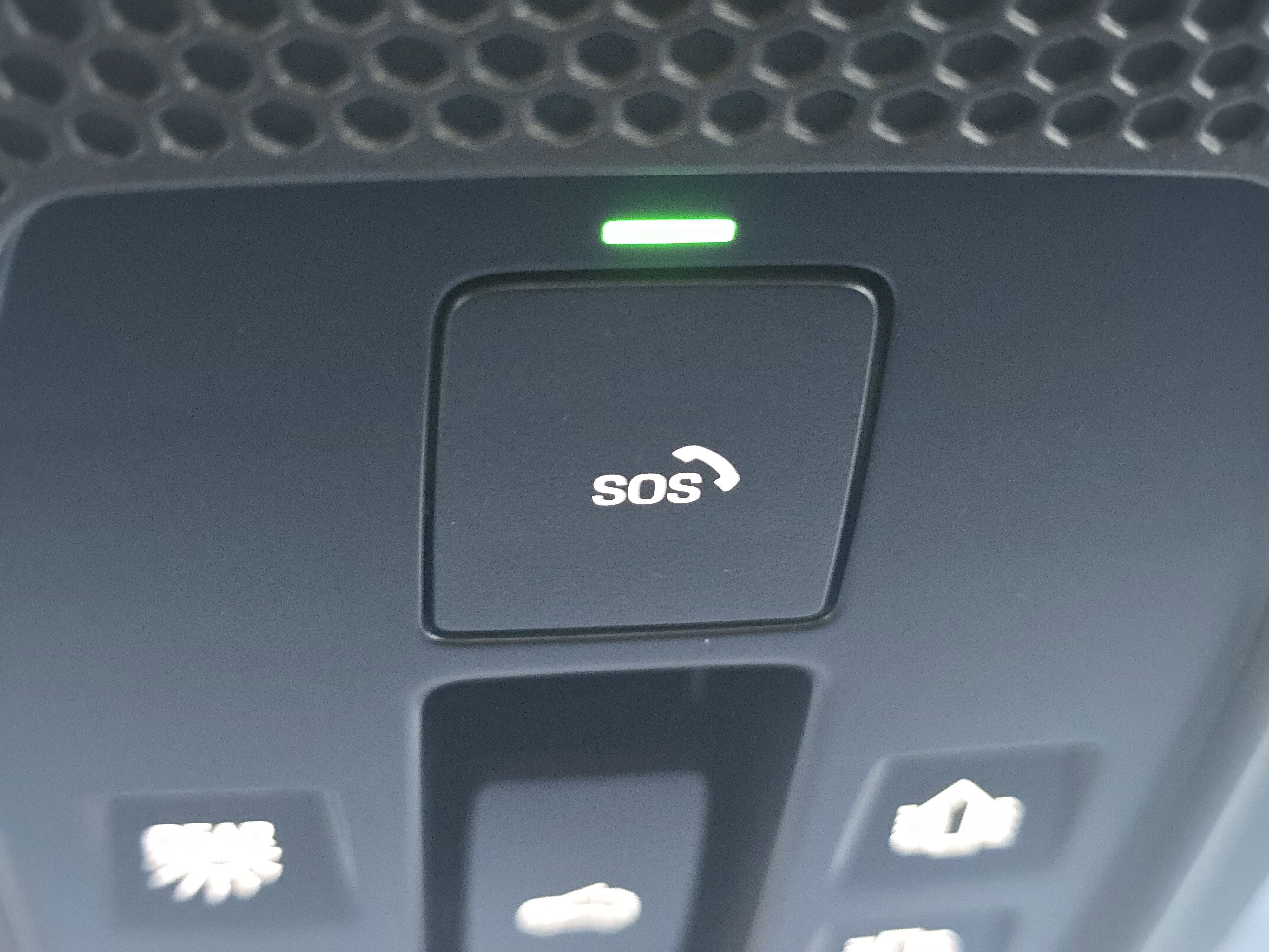 Certified 2024 Porsche Macan 4 Electric image 26