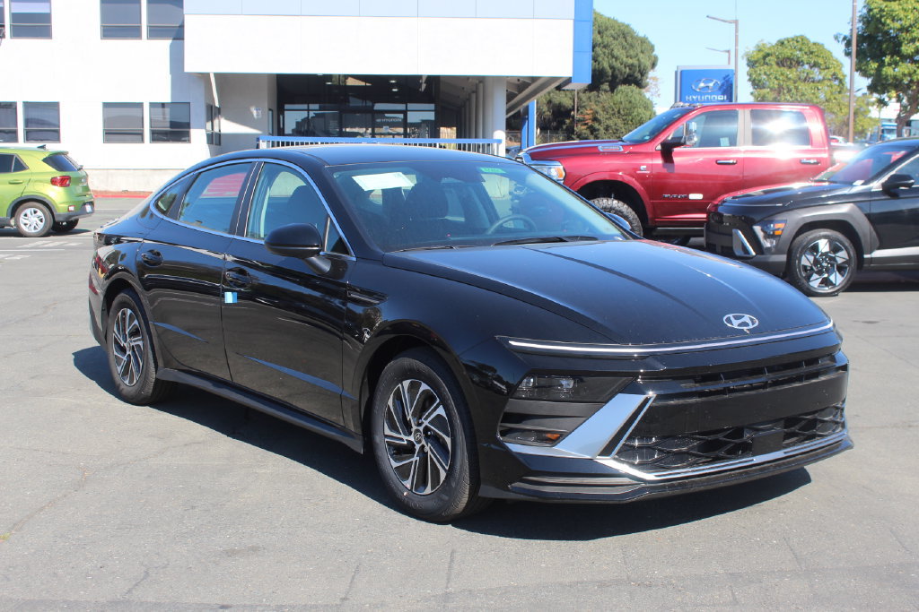New 2026 Hyundai Sonata Blue FWD image 5