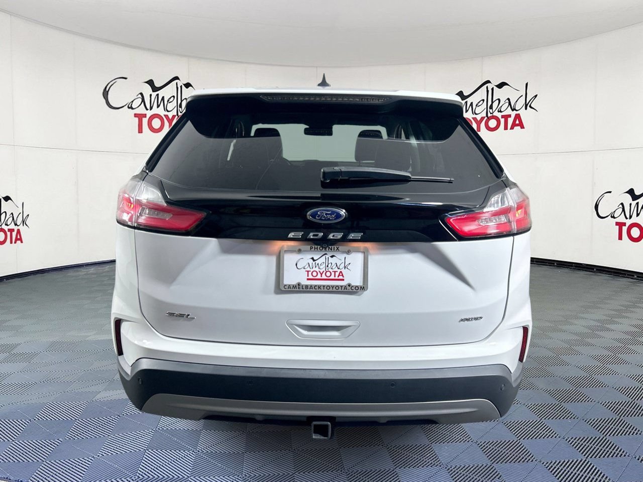 Used 2023 Ford Edge SEL w/ Convenience Package AWD/4WD image 6