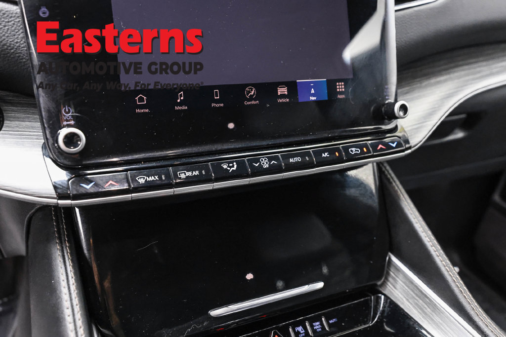 Used 2024 Jeep Wagoneer L Series II w/ Flexible Seating Group AWD/4WD image 21