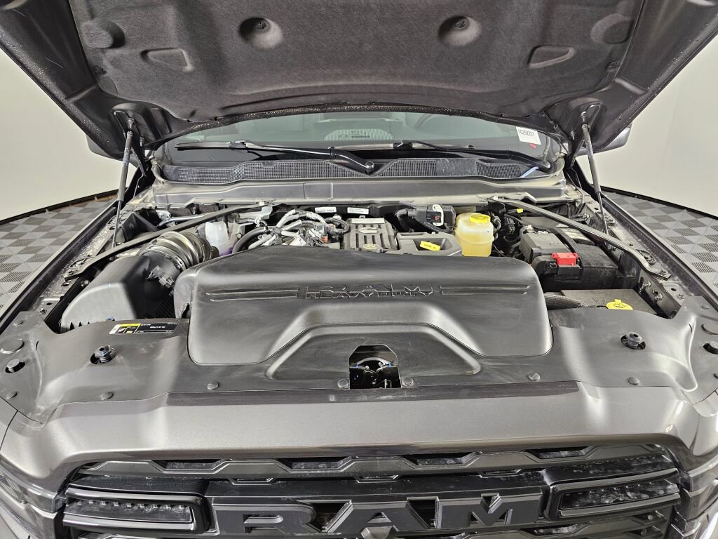 New 2026 RAM 3500 Big Horn AWD/4WD image 12