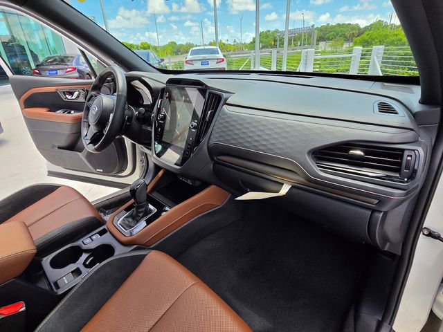 Used 2025 Subaru Forester Touring AWD/4WD image 30