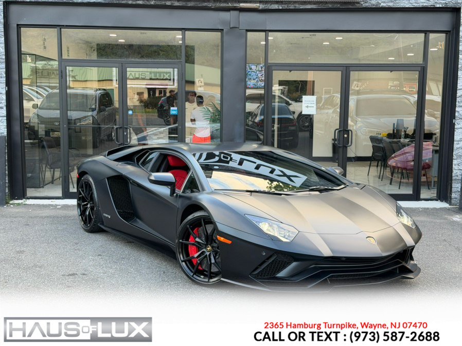 Used 2018 Lamborghini Aventador S AWD/4WD image 3