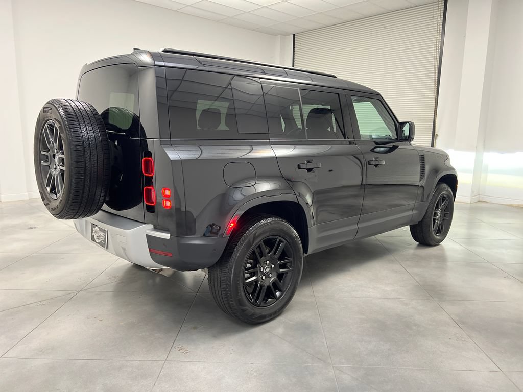 Used 2025 Land Rover Defender 110 S AWD/4WD image 9