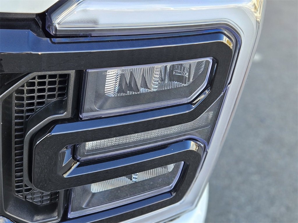 New 2025 Ford F350 Lariat w/ Lariat Ultimate Package image 10