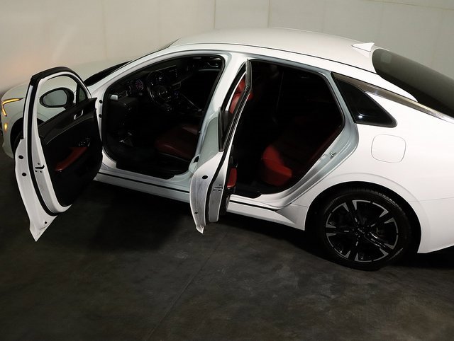 Used 2023 Kia K5 GT-Line w/ GT-Line Premium Package image 5