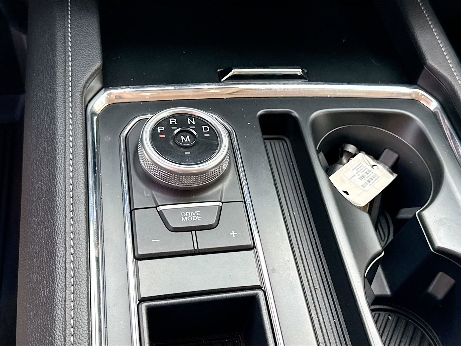 Used 2024 Ford Expedition XLT image 17