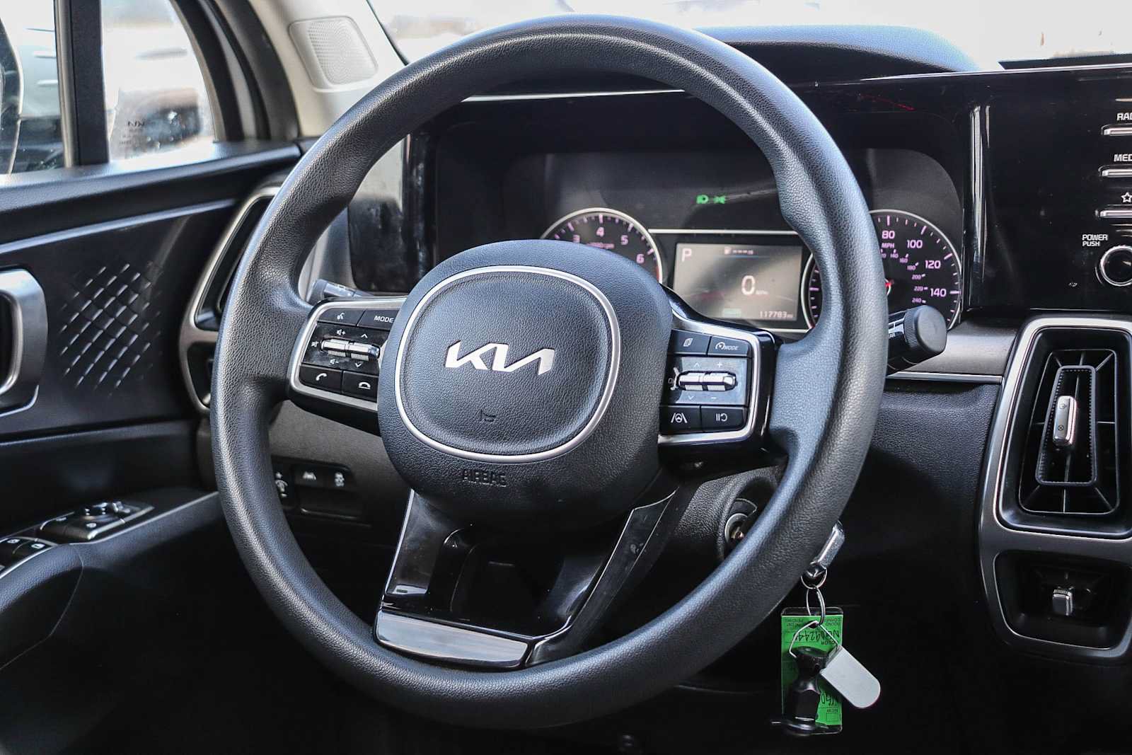 Used 2022 Kia Sorento LX FWD image 15